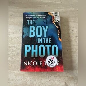 The Boy in the Photo- Nicole Trope-paperback book
